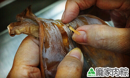 包粽子魷魚切法教學2