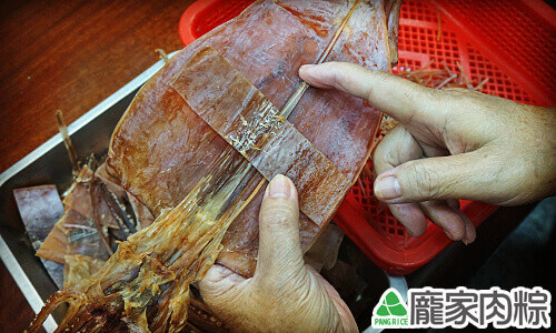 包粽子魷魚切法教學3