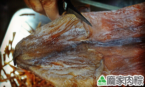 包粽子魷魚切法教學8