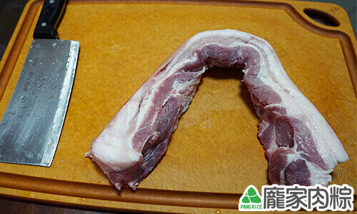 肉粽大塊豬肉切法 豬皮向內