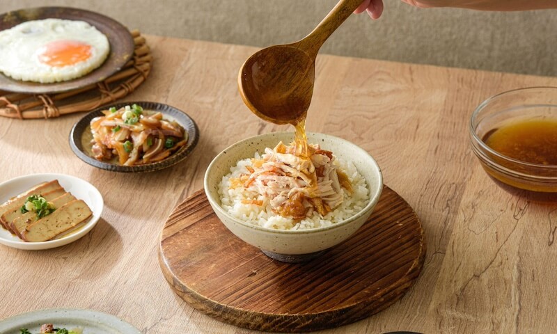 龐家天然放牧雞絲滷搭配飯麵主食都很適合