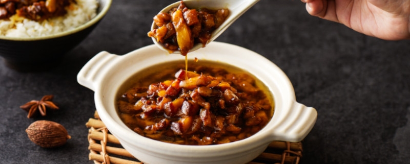 香味四溢的龐家家傳滷肉燥