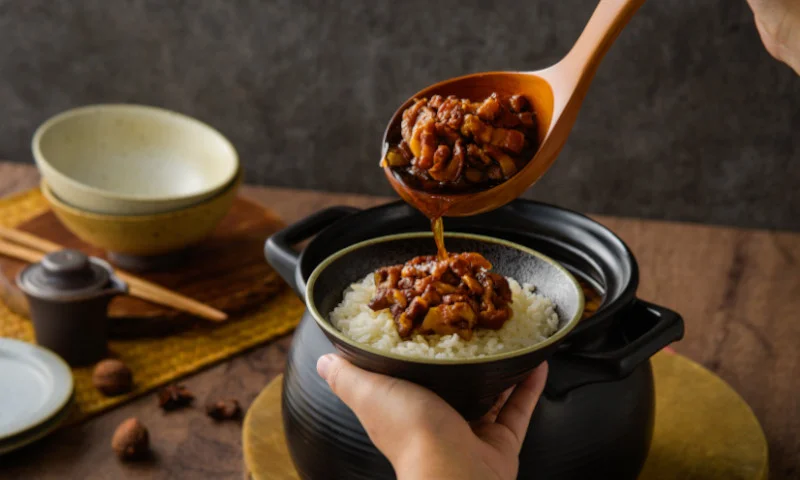 龐家家傳滷肉燥-費時費力製作,是回憶中「家」的香味